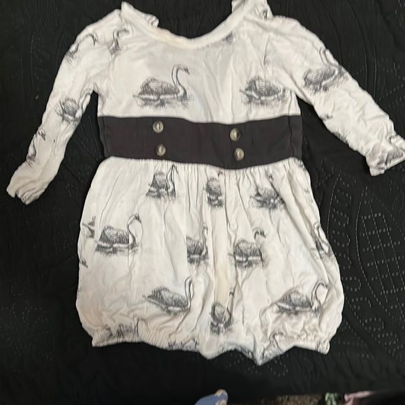 Other - Kate Quinn swan bubble romper 6-12 months